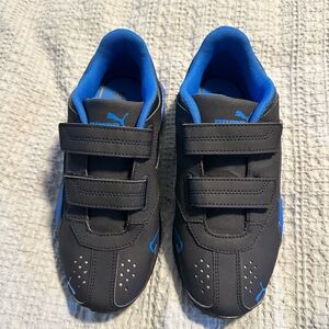 Puma Kids Sneakers in Black and Blue